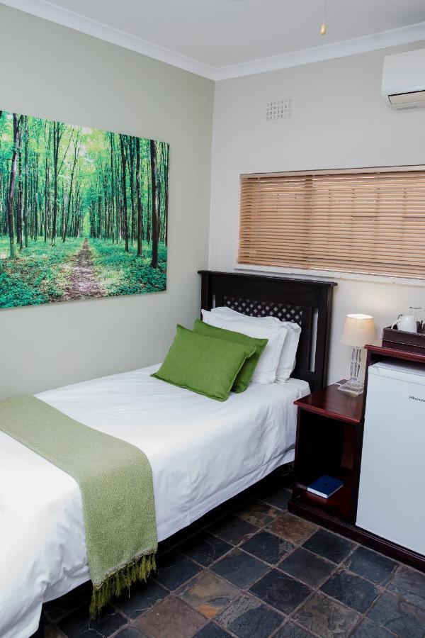 85 Ehmke Guesthouse Mbombela Extérieur photo