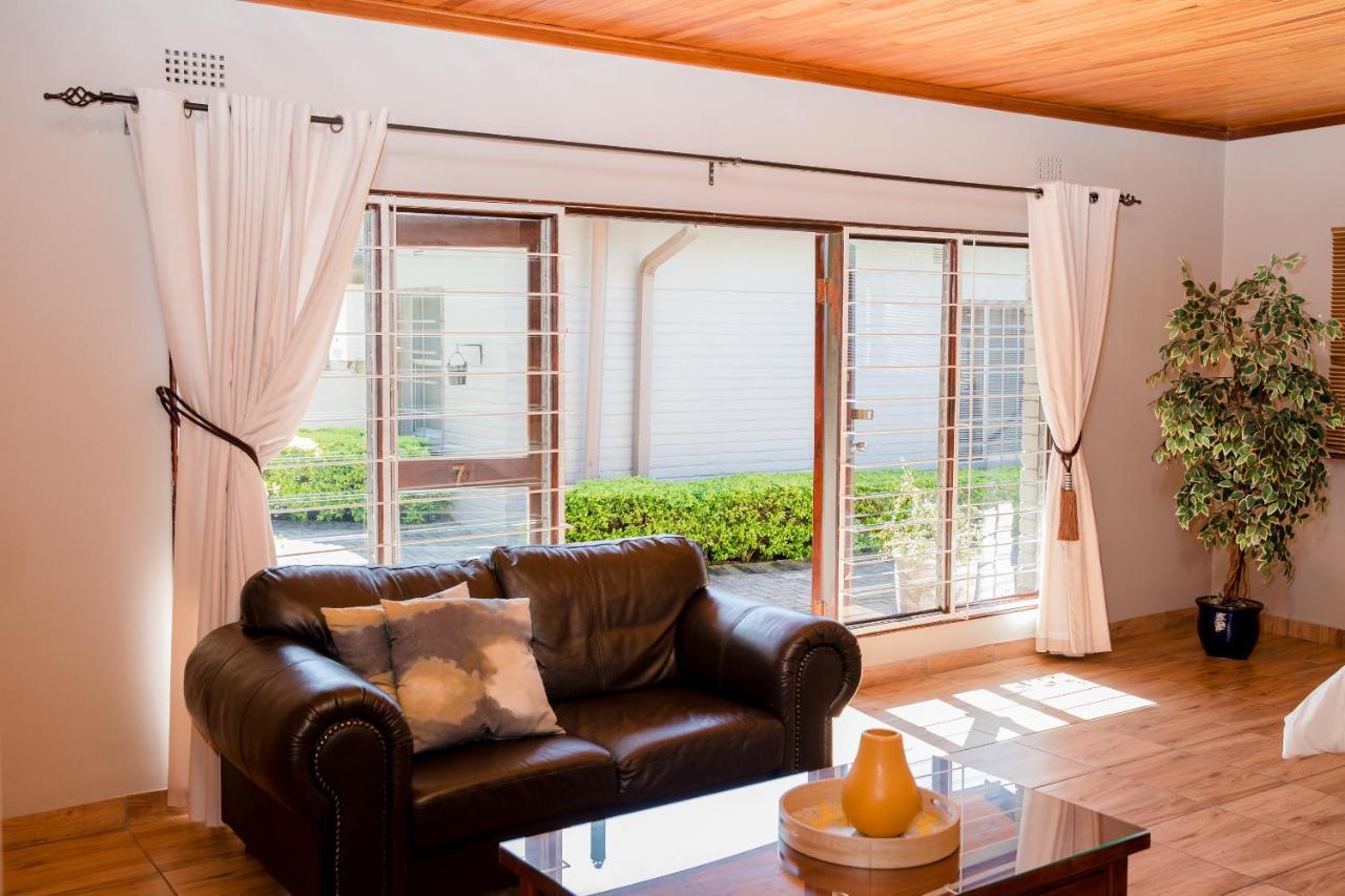 85 Ehmke Guesthouse Mbombela Extérieur photo