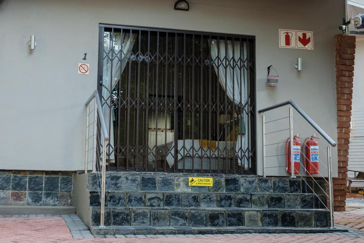85 Ehmke Guesthouse Mbombela Extérieur photo